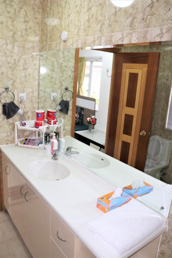 Mtr Tung Chung Near Airport Apartment, City Getaway, Pa Mei Village Tung Chung Hong Kong Exterior photo