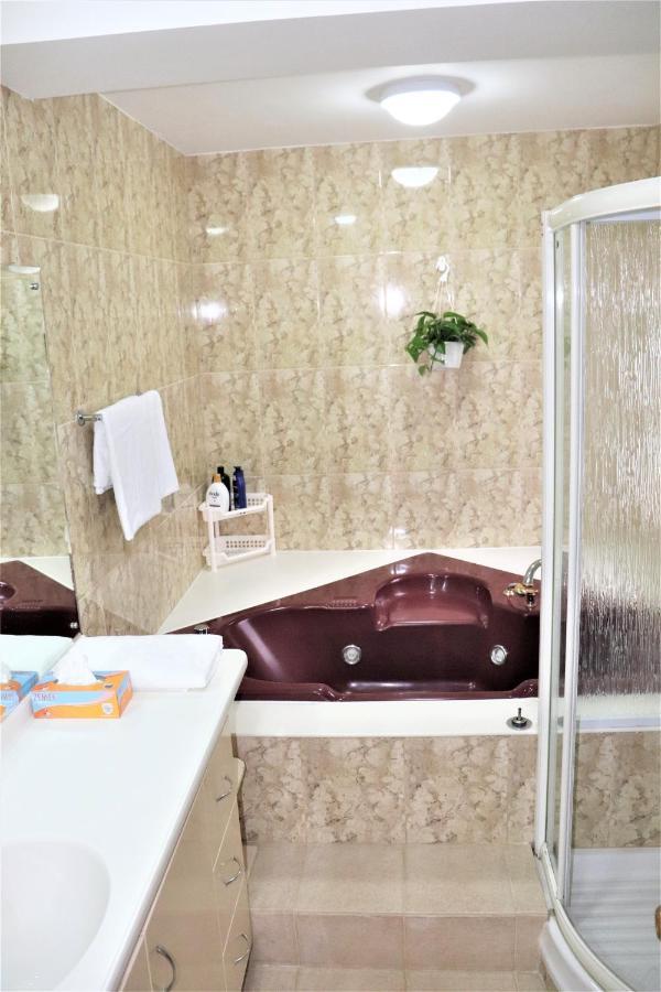 Mtr Tung Chung Near Airport Apartment, City Getaway, Pa Mei Village Tung Chung Hong Kong Exterior photo